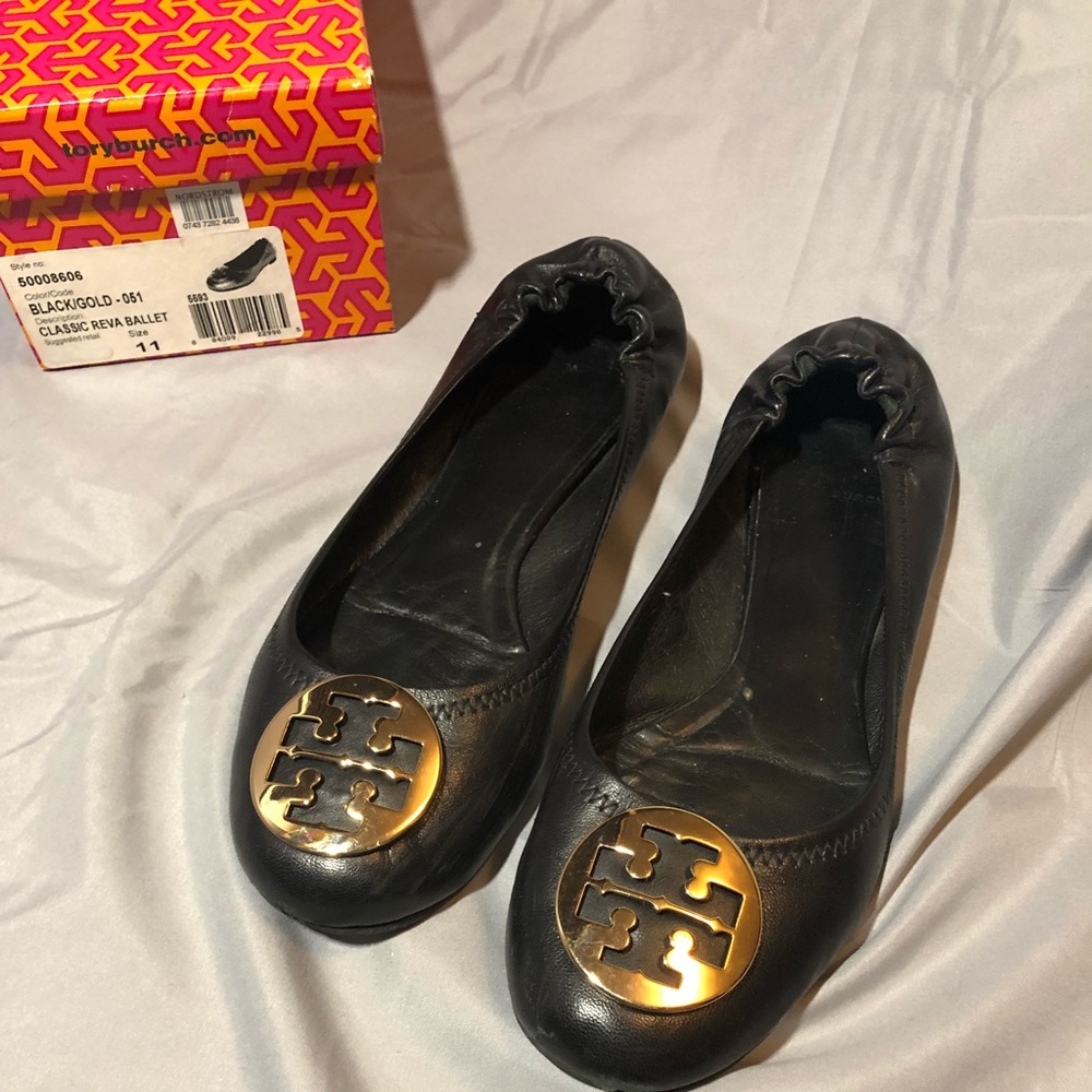Sz 11 Tory Burch black leather ballet flats